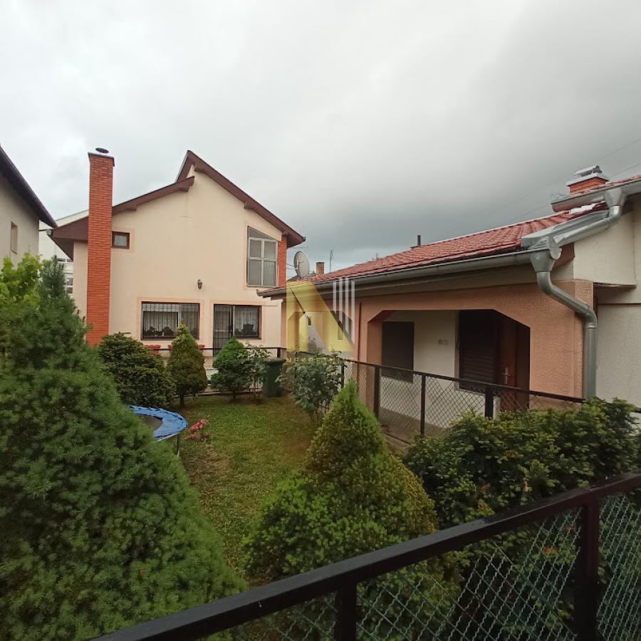 Odlična kuća na Adicama