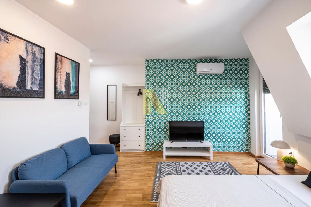 Odlična investicija, garsonjera u novoj zgradi, Podbara