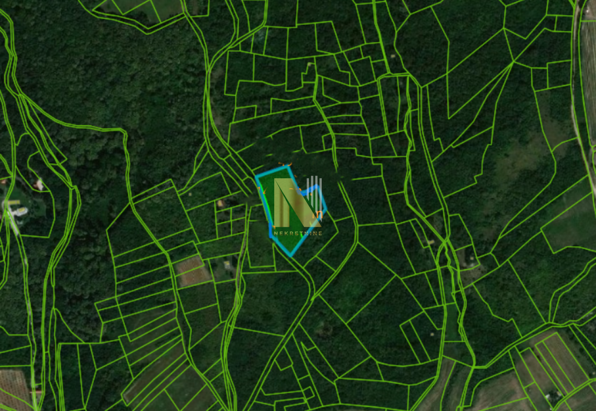 Na prodaju građevinsko zemljište na Fruškoj gori – 8.973 m² sa ucrtanim objektom