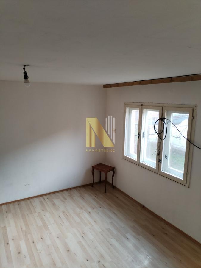 Kuća na izvanrednoj lokaciji u Vrdniku