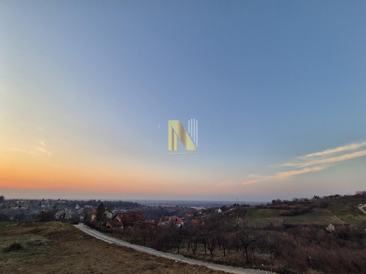 Novi Sad, Ledinci – plac sa fantastičnim pogledom na Dunav i Novi Sad