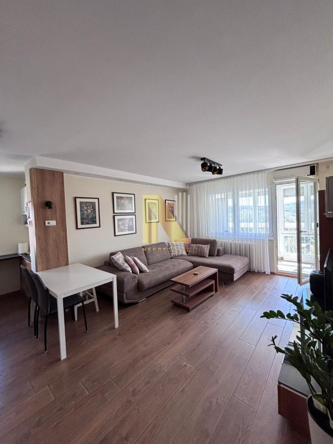 Liman 4, kompletno renoviran, 60m2